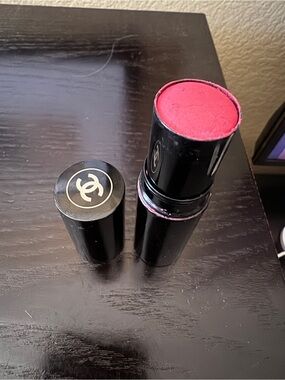 Chanel Glow Stick Refresh